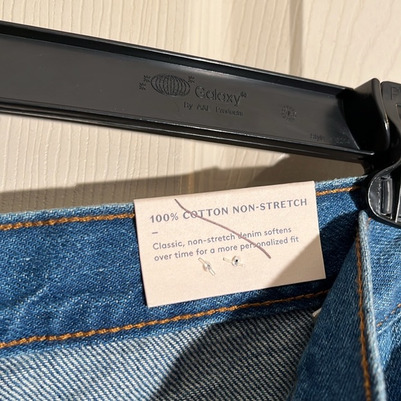 NWT-universal thread -size8(29” waist)-medium denim-relaxed, wide leg jeans. - Picture 5 of 13